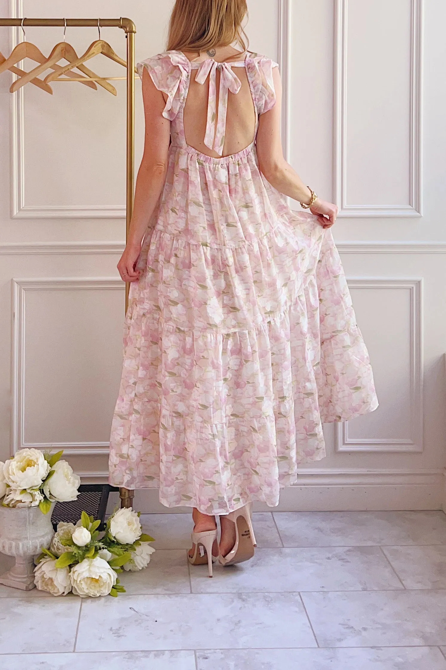 Anania | Shimmery Floral Midi Dress