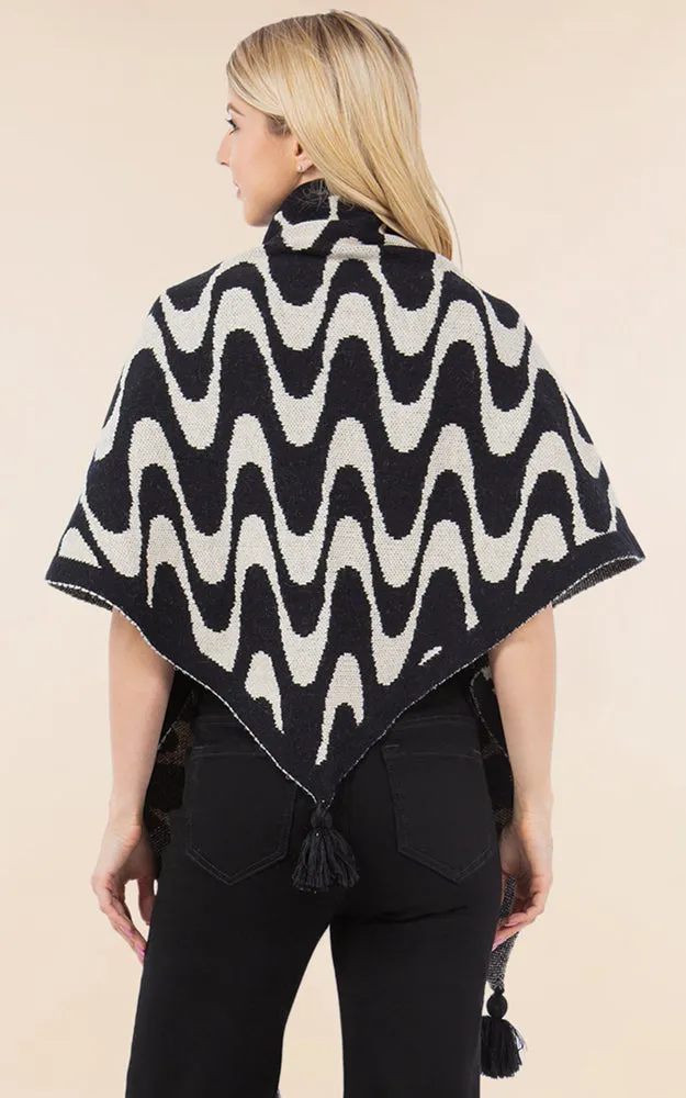 OA4270 ABSTRACT PATTERN KNIT CAPE SHAWL W/TASSELS